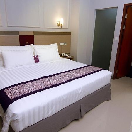 Horison Inn Alaska Semarang Buitenkant foto