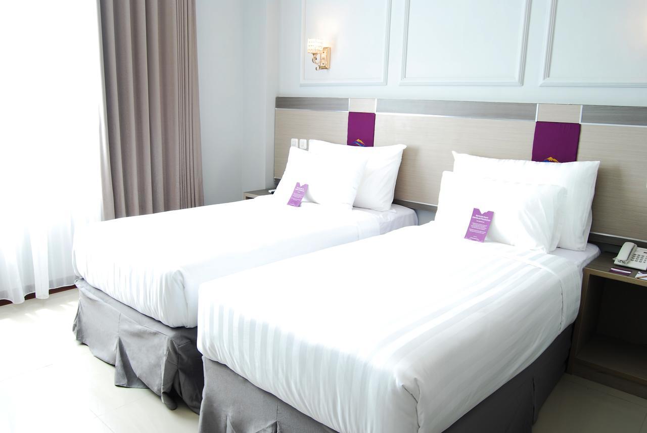 Horison Inn Alaska Semarang Buitenkant foto